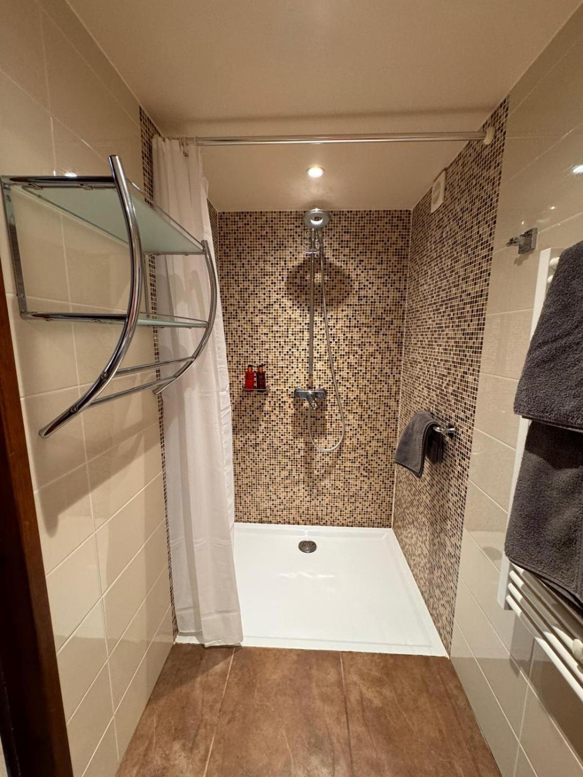 B&B Maison Des Etoiles Chambre D'Hotes Adult Only Verrieres  Luaran gambar